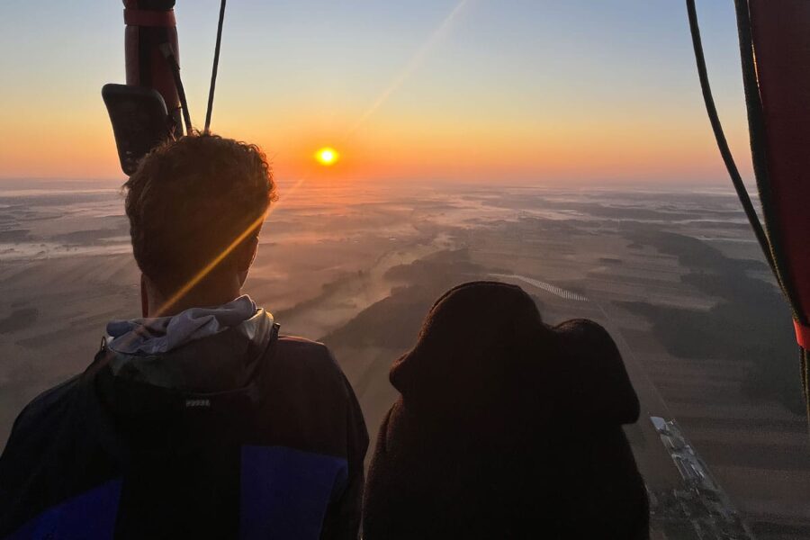 Voucher na poranny lot balonem o wschodzie słońca proballooning-2